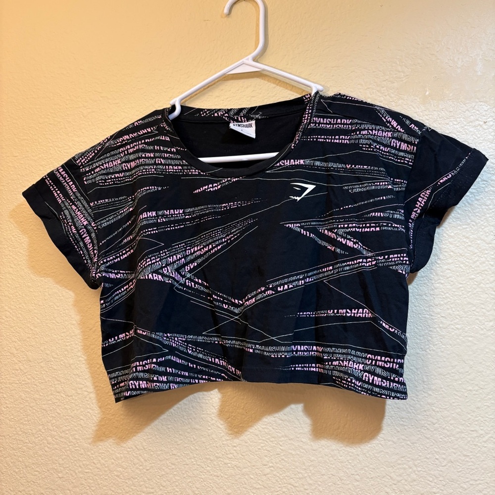 Gymshark Crop Short Sleeve Shirt Large Black Pink